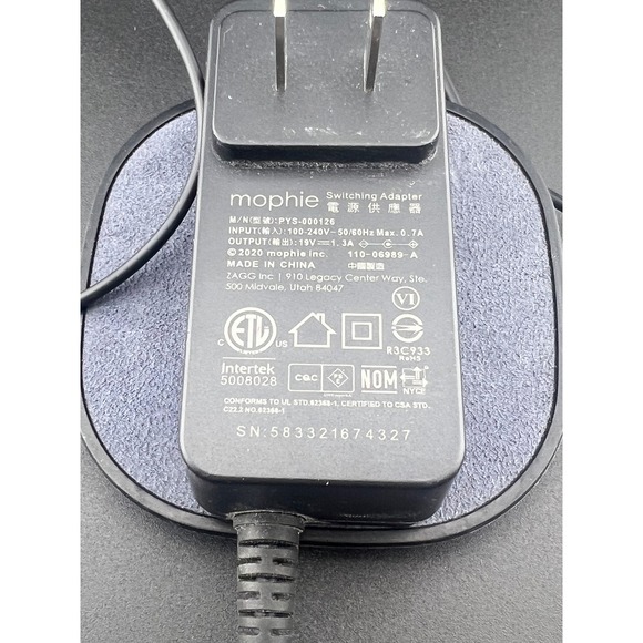 Mophie Wireless Charging Pad Black Gray Fabric Qi Charger with Adapter - Picture 4 of 4